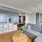 Blue Mandarin Riverside * グダニスク