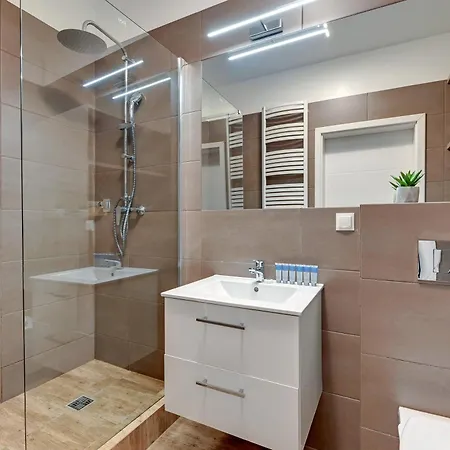 Blue Mandarin Riverside Διαμέρισμα *