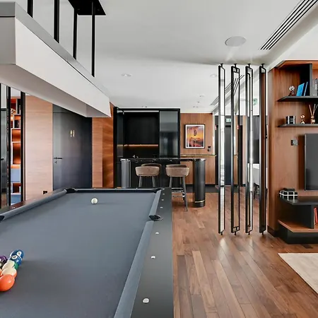 Blue Mandarin Riverside *