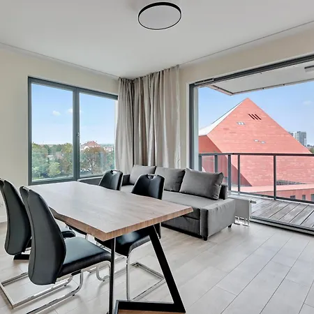 Apartment Blue Mandarin Riverside