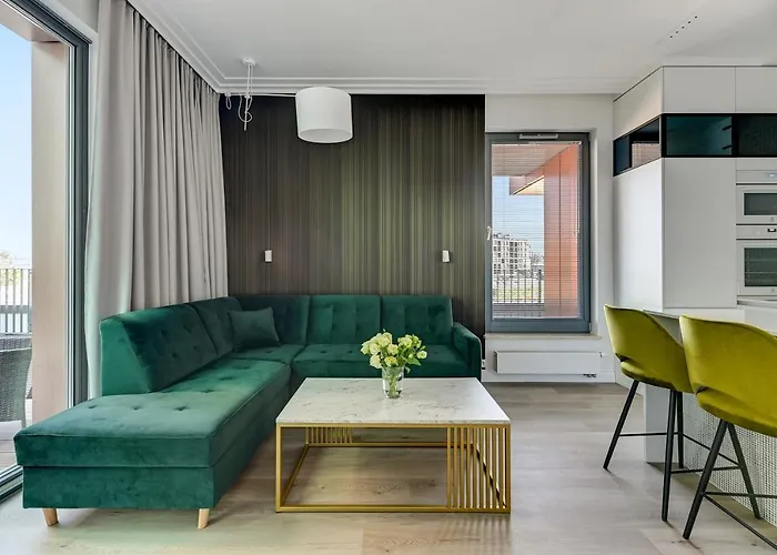 Blue Mandarin Riverside * Danzig