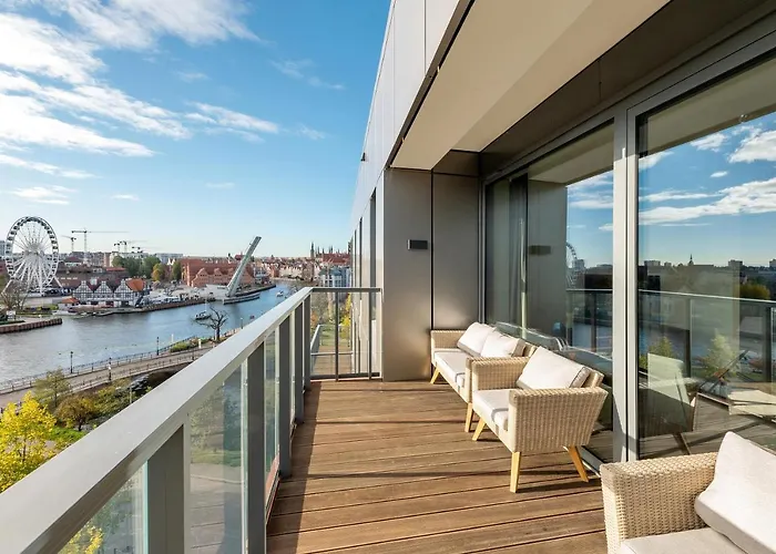 Blue Mandarin Riverside