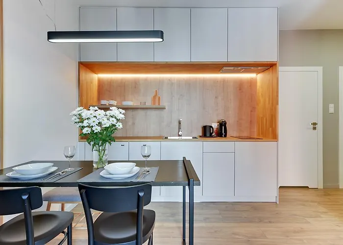 Blue Mandarin Riverside